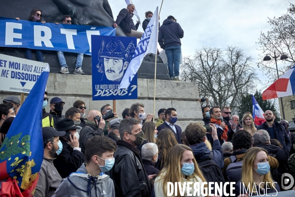 Manifestation de Generation identitaire a Paris contre son eventuelle dissolution