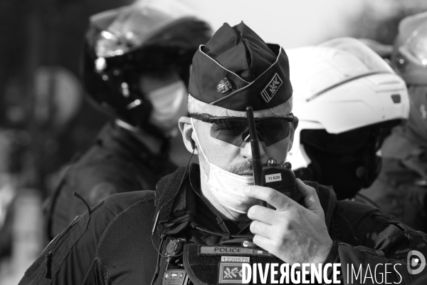 Manifestation de   Generation Identitaire  à Paris contre leur dissolution