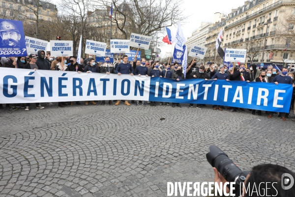 Manifestation de   Generation Identitaire  à Paris contre leur dissolution