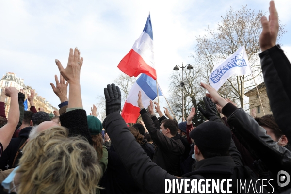 Manifestation de   Generation Identitaire  à Paris contre leur dissolution