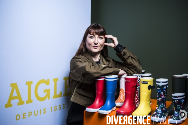 Portrait de sandrine conseiller, pdg de la marque de vetement aigle.