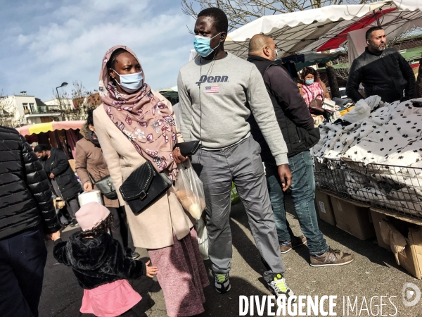 Trappes, le marché des merisiers