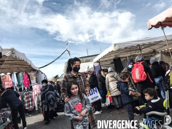 Trappes, le marché des merisiers