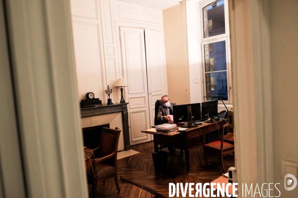 24h avec Jean Christophe Gayet président du plus petit tribunal d Ile de France