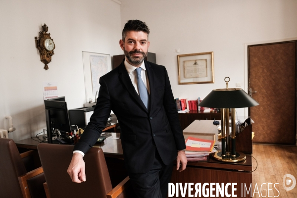 24h avec Jean Christophe Gayet président du plus petit tribunal d Ile de France
