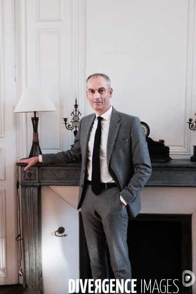 24h avec Jean Christophe Gayet président du plus petit tribunal d Ile de France