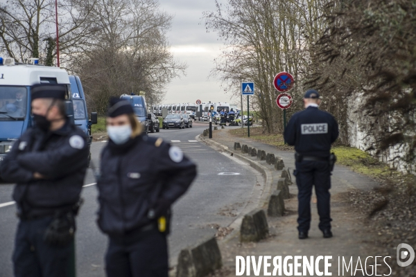 Evacuation de la zad du triangle de gonesse.