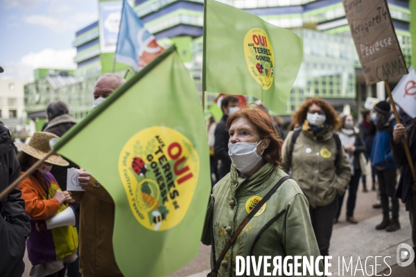 Rassemblement contre le projet du chantier de gare a gonesse.