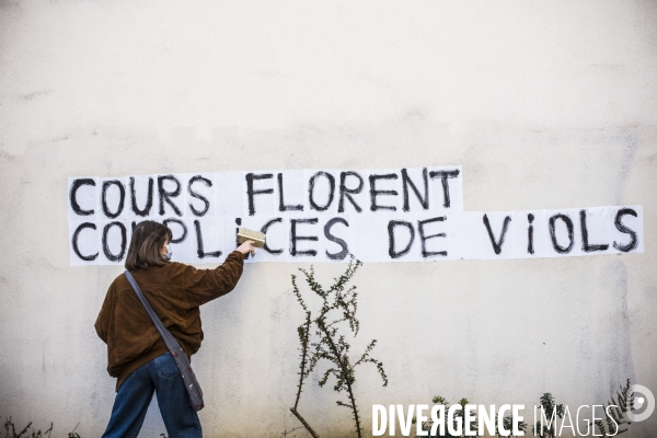 Manifestation, a l appel du collectif callisto,  devant le cours florent contre l impunite des violences sexuelles dans l ecole.