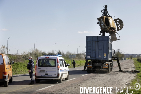 Voitures brulées à Bordeaux