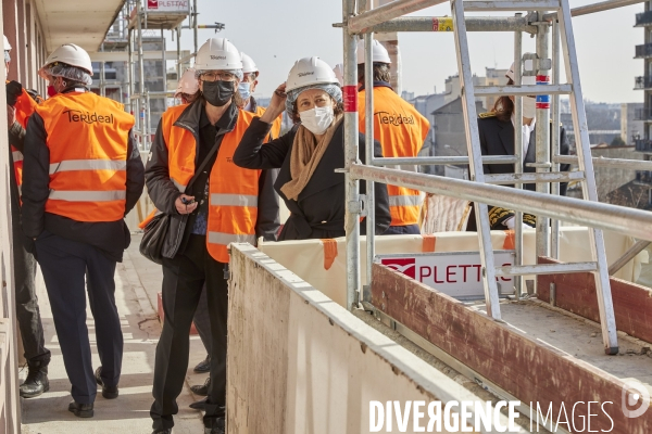 Visite d un chantier par Geoffroy Roux de Bezieux Medef