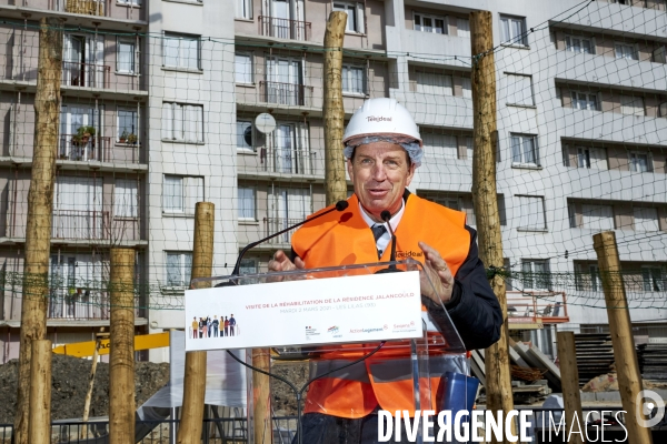 Visite d un chantier par Geoffroy Roux de Bezieux Medef