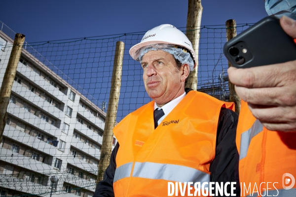 Visite d un chantier par Geoffroy Roux de Bezieux Medef