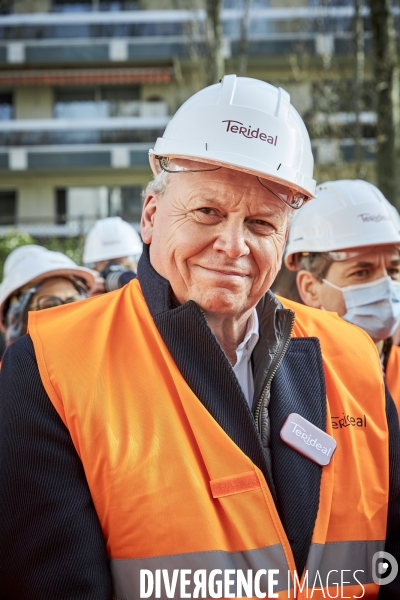 Visite d un chantier par Geoffroy Roux de Bezieux Medef