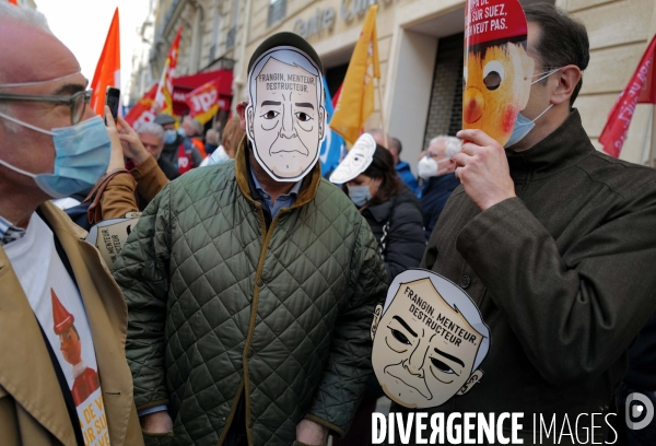 Rassemblement à l appel de l intersyndicale de Suez contre le rachat par Veolia