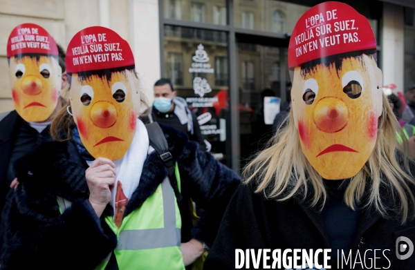 Rassemblement à l appel de l intersyndicale de Suez contre le rachat par Veolia