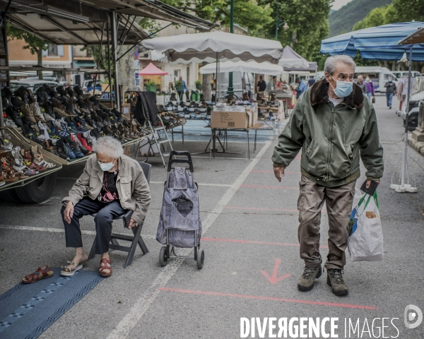 Le long de la Transbassealpine Digne-Nice printemps été 2020