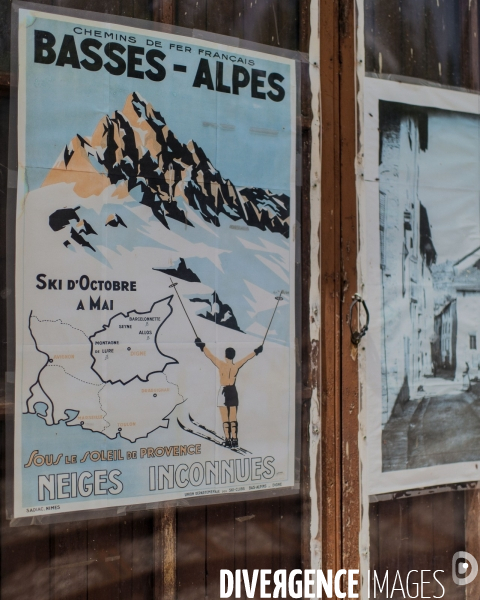 Le long de la Transbassealpine Digne-Nice printemps été 2020