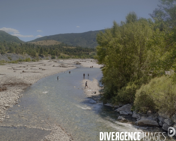 Le long de la Transbassealpine Digne-Nice printemps été 2020