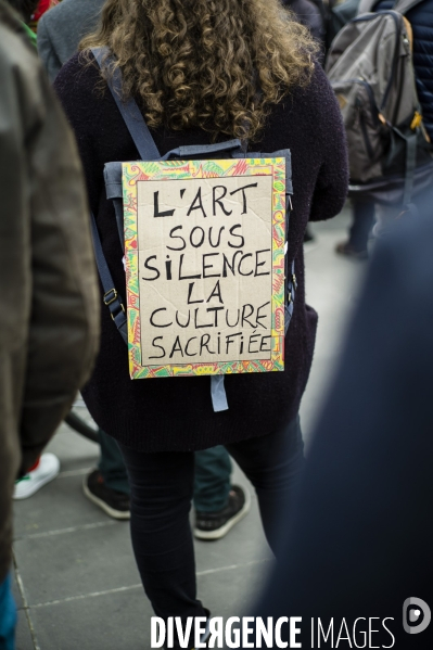 Manifestation du monde de la culture.