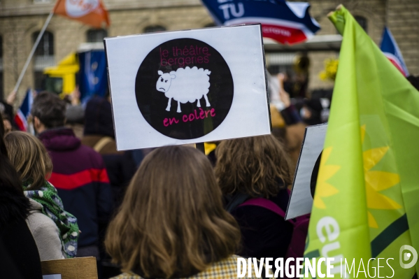 Manifestation du monde de la culture.