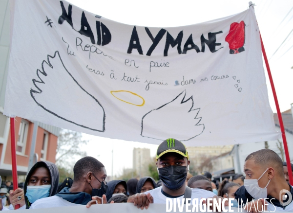 Marche blanche en mémoire d  Aymane Kaïd