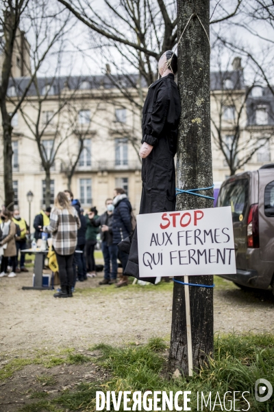 Manifestation des agriculteurs sur les suicides et les  fermes qui ferment 