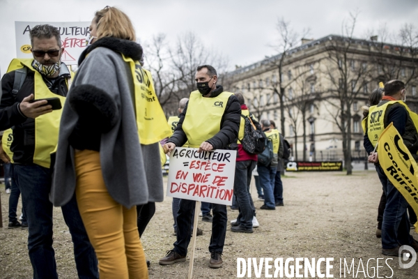 Manifestation des agriculteurs sur les suicides et les  fermes qui ferment 