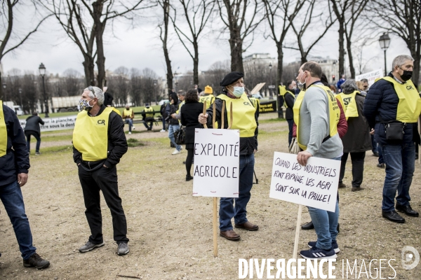 Manifestation des agriculteurs sur les suicides et les  fermes qui ferment 