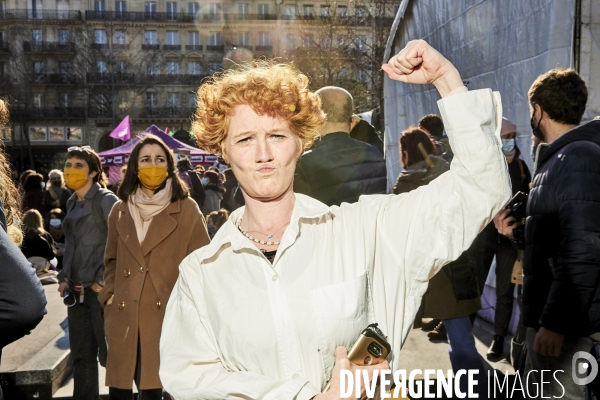 Manifestation feministe precedant la journee internationale des femmes