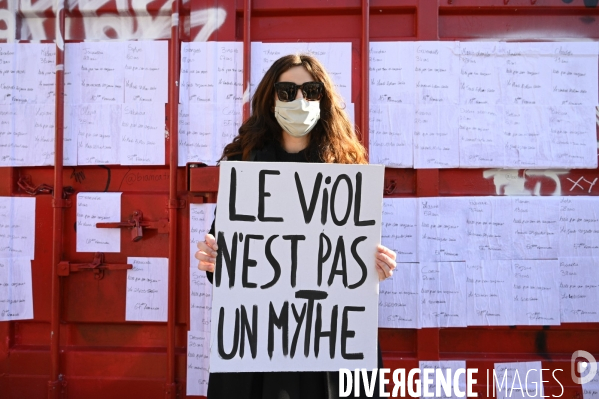 Rassemblement féministe d On arrête toutes, à Paris pour la Journée internationale des droits des femmes, le 8 Mars 2021. International women sday in Paris.