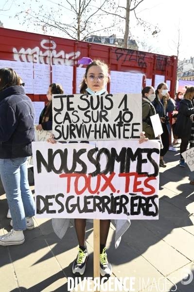 Rassemblement féministe d On arrête toutes, à Paris pour la Journée internationale des droits des femmes, le 8 Mars 2021. International women sday in Paris.