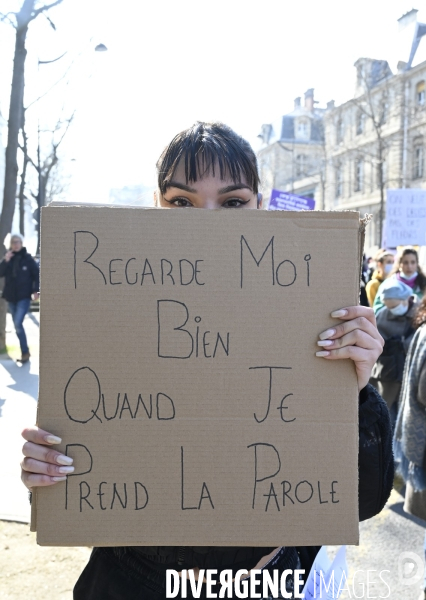 Manifestation à Paris pour les droits des femmes. la Journée internationale des droits des femmes, le 8 Mars 2021. International women sday in Paris.