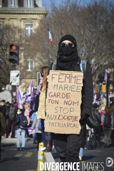 Manifestation à Paris pour les droits des femmes. la Journée internationale des droits des femmes, le 8 Mars 2021. International women sday in Paris.