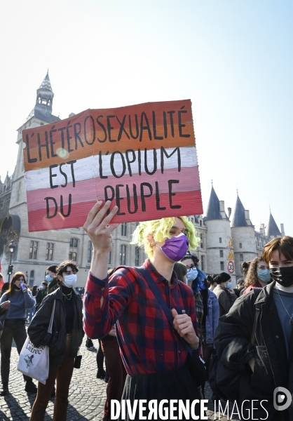 Manifestation à Paris pour les droits des femmes. la Journée internationale des droits des femmes, le 8 Mars 2021. International women sday in Paris.