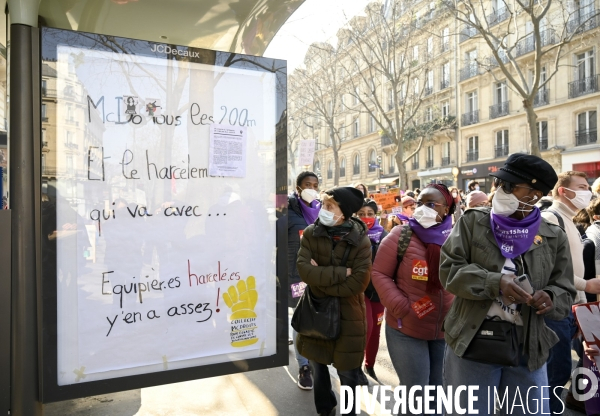 Manifestation à Paris pour les droits des femmes. la Journée internationale des droits des femmes, le 8 Mars 2021. International women sday in Paris.