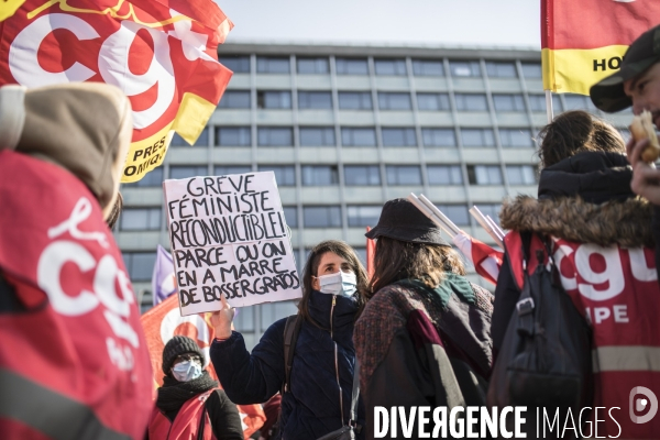 Manifestation féministe pour les  premières de corvées  8 mars 2021