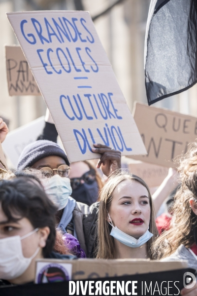 Manifestation féministe pour les  premières de corvées  8 mars 2021