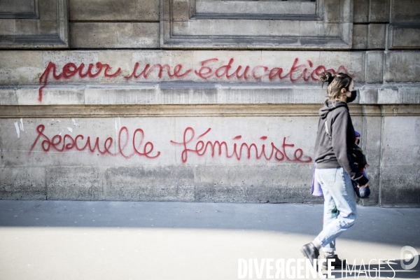 Manifestation féministe pour les  premières de corvées  8 mars 2021