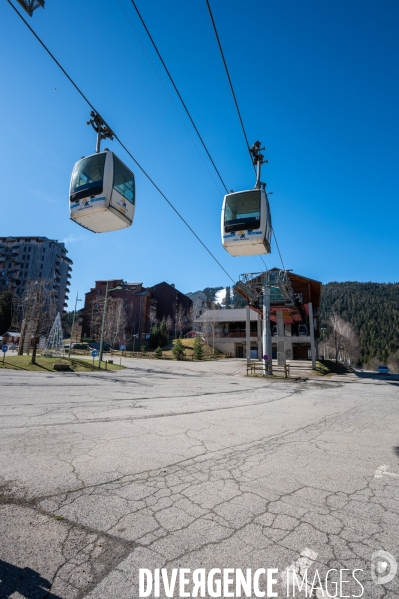 Pyrenees : Stations de ski fermees