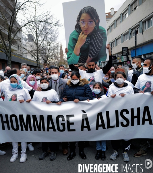 Marche blanche en hommage à Alisha