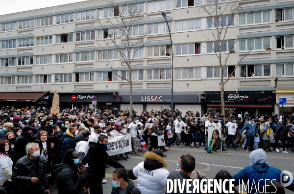 Marche blanche en hommage à Alisha