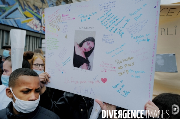 Marche blanche en hommage à Alisha