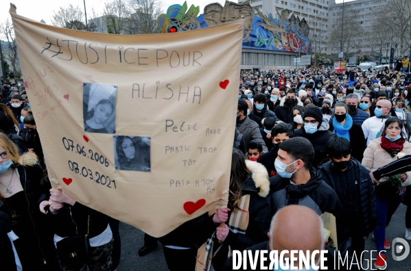 Marche blanche en hommage à Alisha