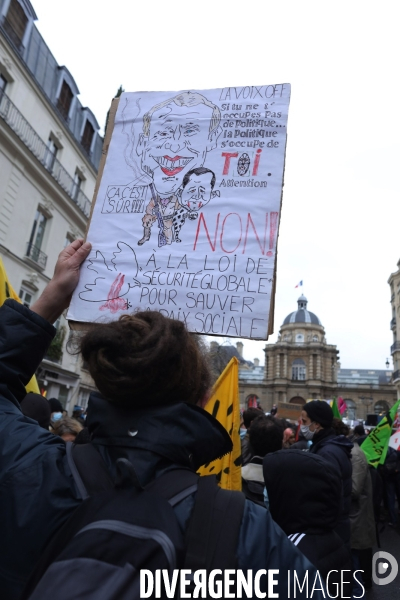 Manifestation contre la loi securite globale devant le Senat