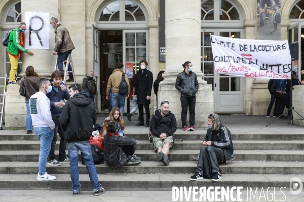 L opéra de Bordeaux occupé par la CIP