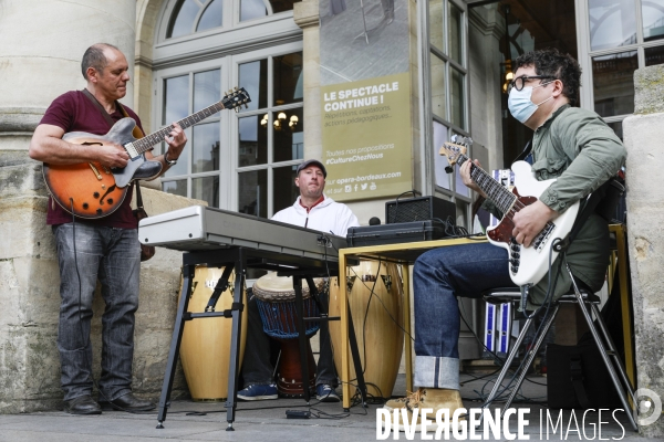 L opéra de Bordeaux occupé par la CIP