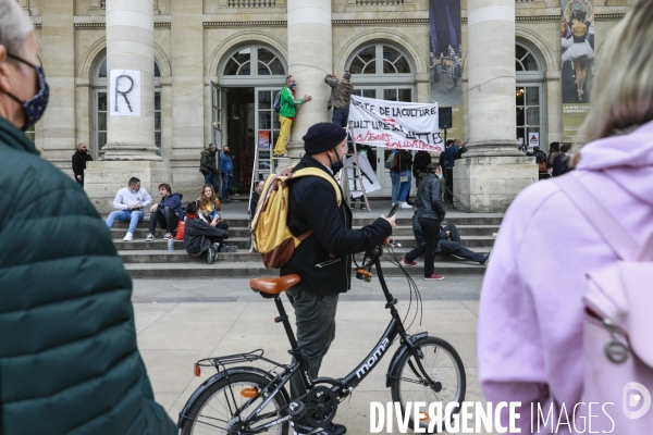 L opéra de Bordeaux occupé par la CIP