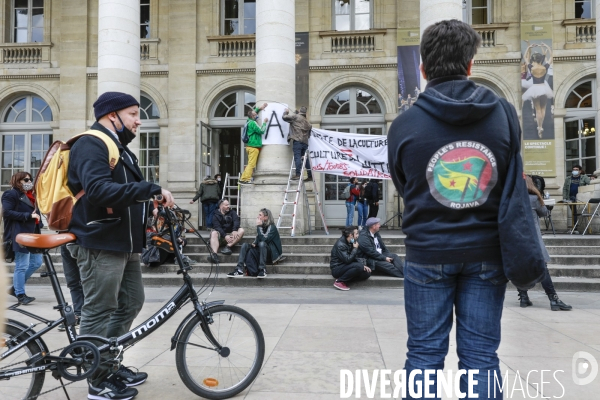 L opéra de Bordeaux occupé par la CIP