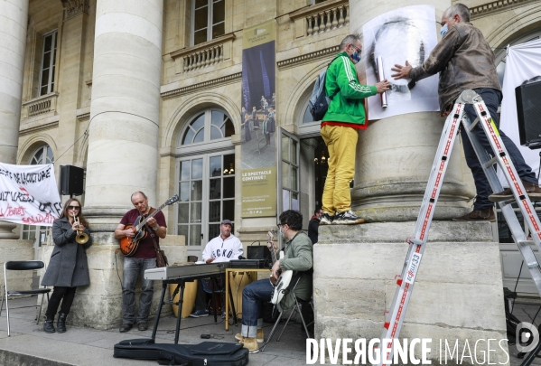 L opéra de Bordeaux occupé par la CIP